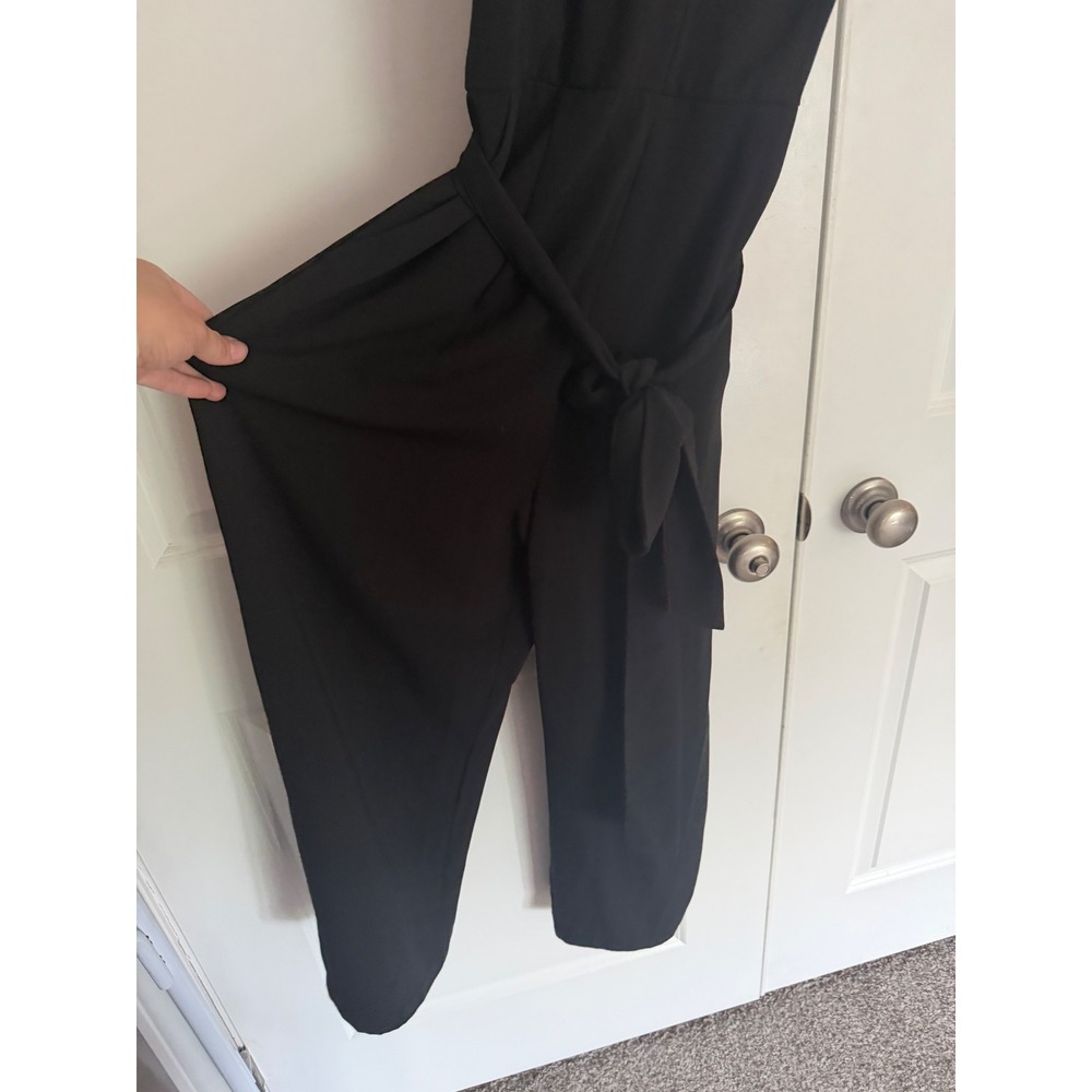 A New Day Black Sleeveless V-Neck Tie Waist Wide Leg Jumpsuit Womens Size Medium - Picture 2 of 4